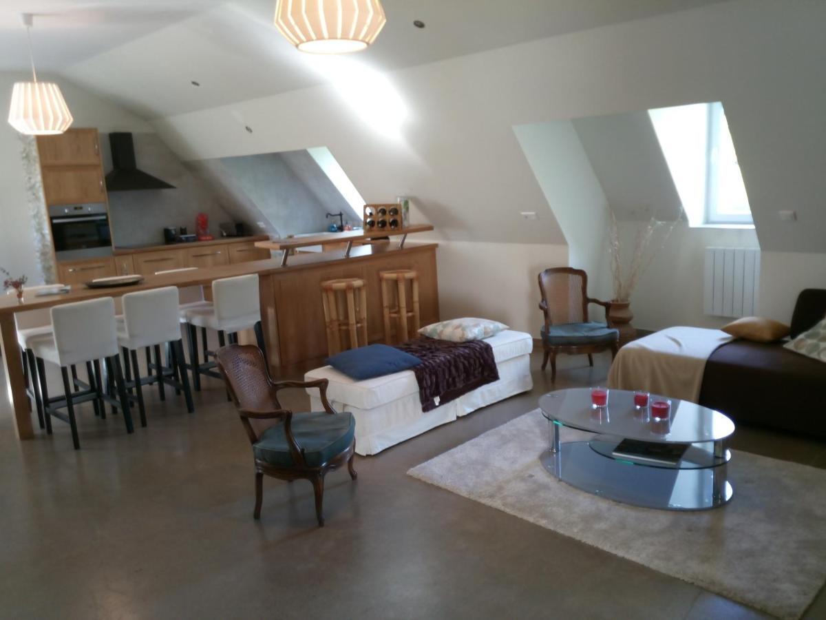 Chateau De St Alyre Hotell Sanssat Exteriör bild